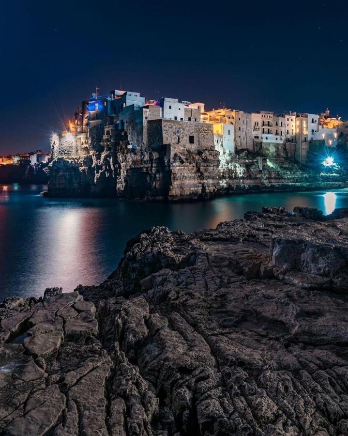 The Duchess'S View - New! Luxurious Flat In Historical Centre 115 Sq M, 3Min Walk To Cala Porto Beach And Private Parking Apartment Polignano a Mare Luaran gambar