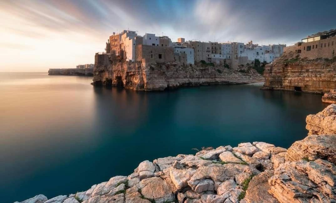 The Duchess'S View - New! Luxurious Flat In Historical Centre 115 Sq M, 3Min Walk To Cala Porto Beach And Private Parking Apartment Polignano a Mare Luaran gambar